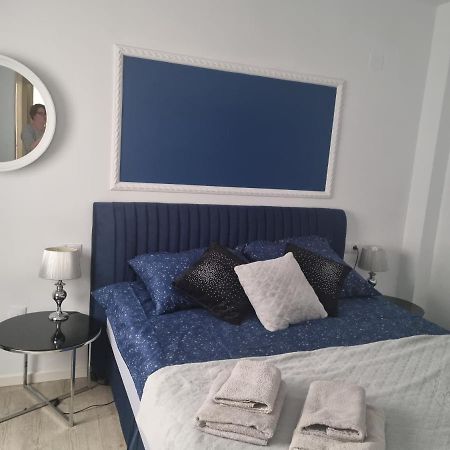 Moderno Apartamento Familiar Junto Al Mar - Conejito Apartment ตอร์เรเวียคา ภายนอก รูปภาพ
