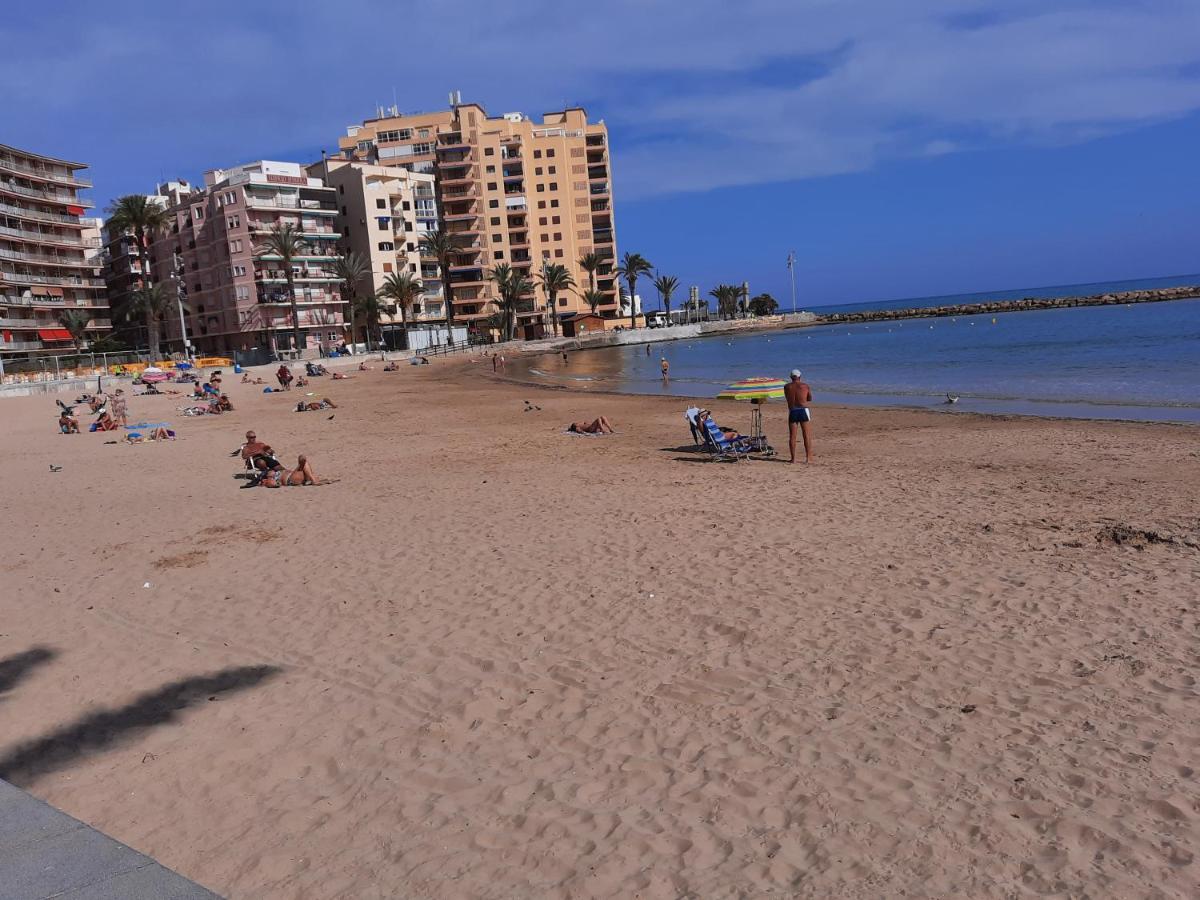 Moderno Apartamento Familiar Junto Al Mar - Conejito Apartment ตอร์เรเวียคา ภายนอก รูปภาพ
