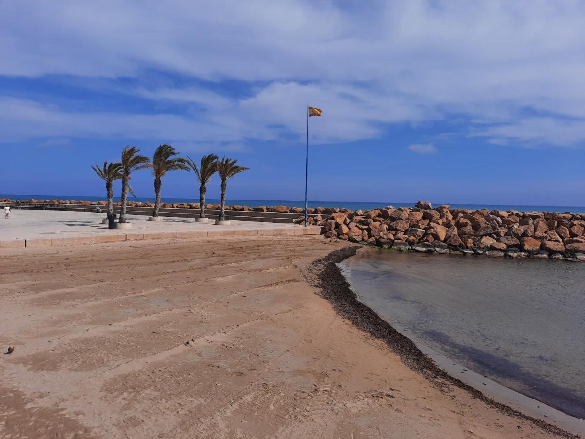 Moderno Apartamento Familiar Junto Al Mar - Conejito Apartment ตอร์เรเวียคา ภายนอก รูปภาพ