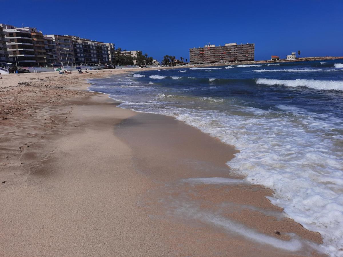 Moderno Apartamento Familiar Junto Al Mar - Conejito Apartment ตอร์เรเวียคา ภายนอก รูปภาพ